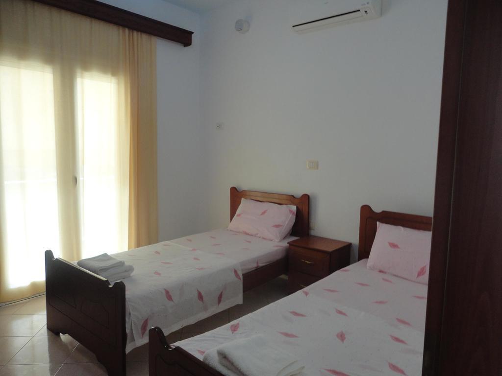Oruci Apartments Ksamil Zimmer foto