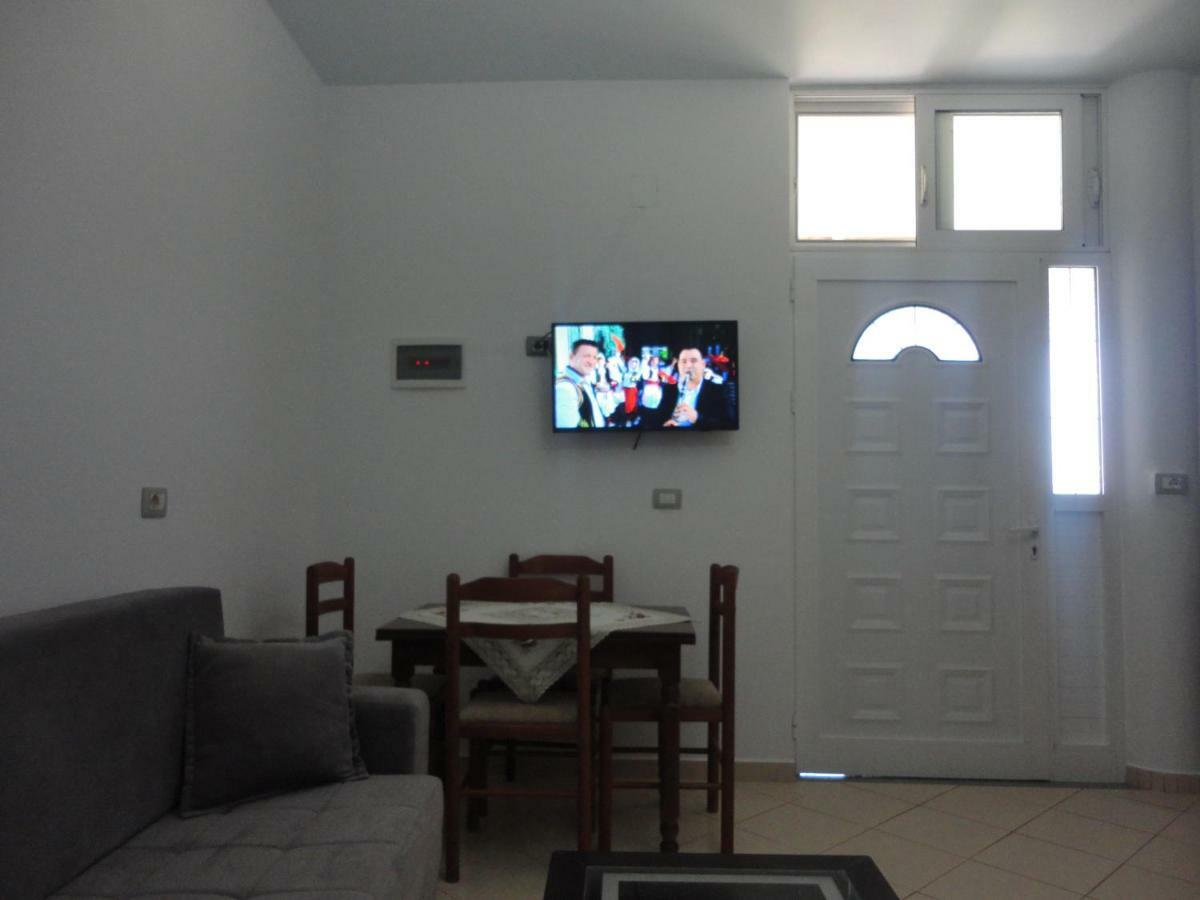 Oruci Apartments Ksamil Exterior foto